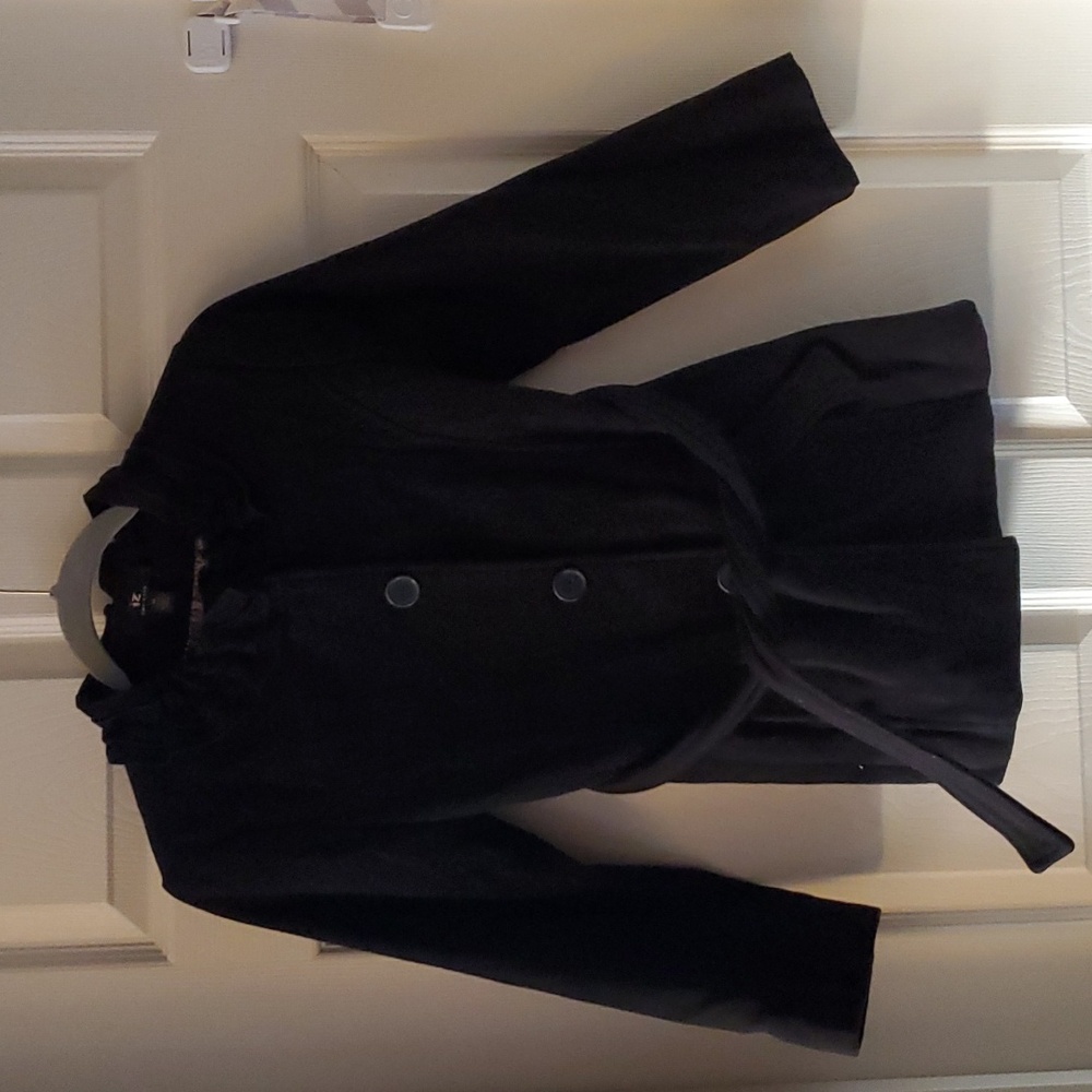 IZ Amy Byer girl's black coat.  Size Medium (10/12).